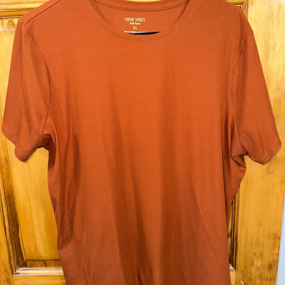 Nine West Women’s ribbed T